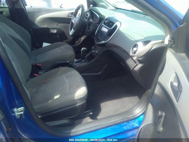 Chevrolet SONIC LS 2017 1G1JB5SHXH4164187 Image 6