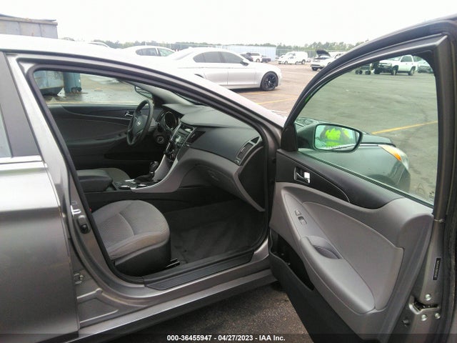 2013 HYUNDAI SONATA GLS VIN: 5NPEB4AC0DH559282