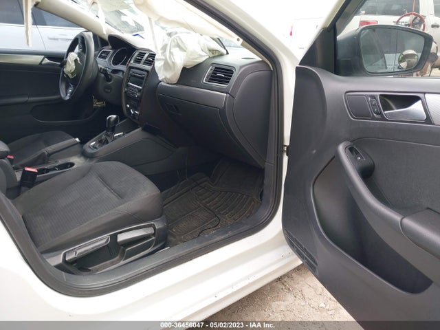 3VWD17AJ2FM258344 Volkswagen Jetta Sedan 1.8t Se
