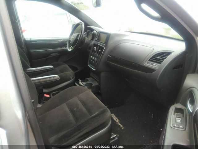2C4RDGBG1FR705144 Dodge Grand Caravan Se Plus