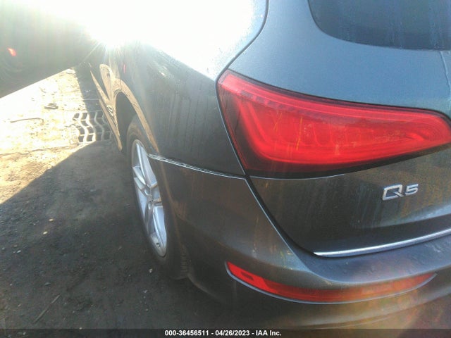 WA1D7AFP6HA017117 Audi Q5 Premium Plus