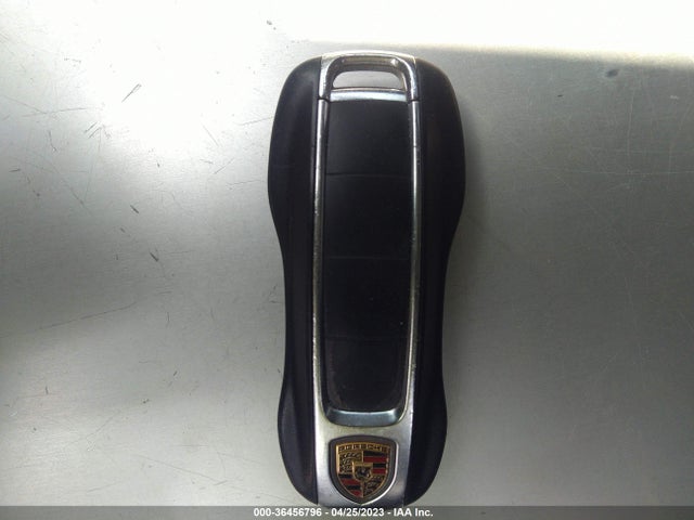 2017 Porsche Panamera, VIN: WP0AF2A78HL150801