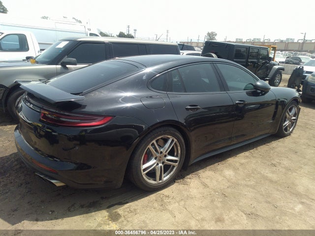 2017 Porsche Panamera, VIN: WP0AF2A78HL150801