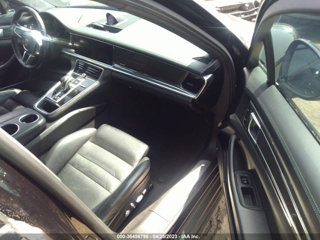 2017 Porsche Panamera, VIN: WP0AF2A78HL150801