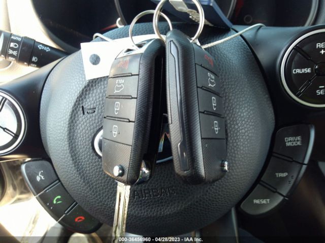 KNDJP3A52K7649465 KIA SOUL +