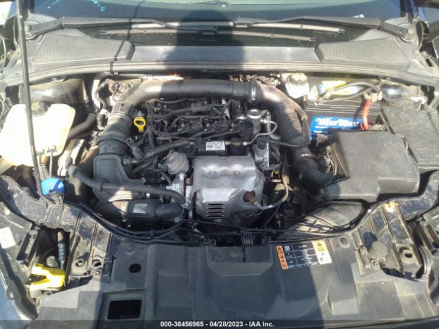 1FADP3FE8JL277681 Ford FOCUS SE