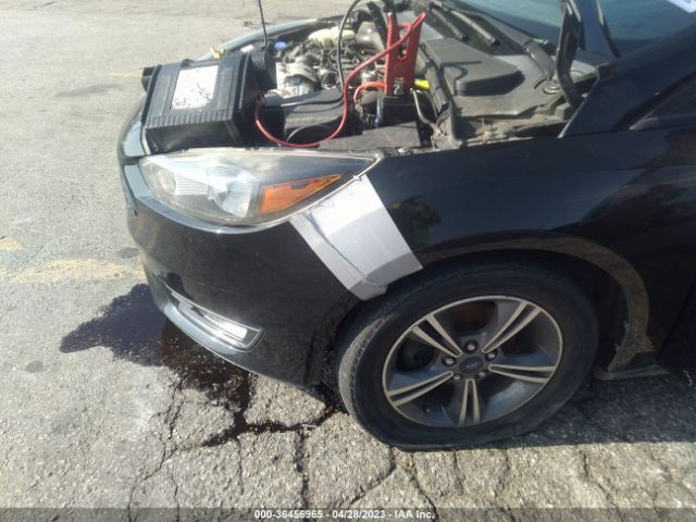 1FADP3FE8JL277681 Ford FOCUS SE