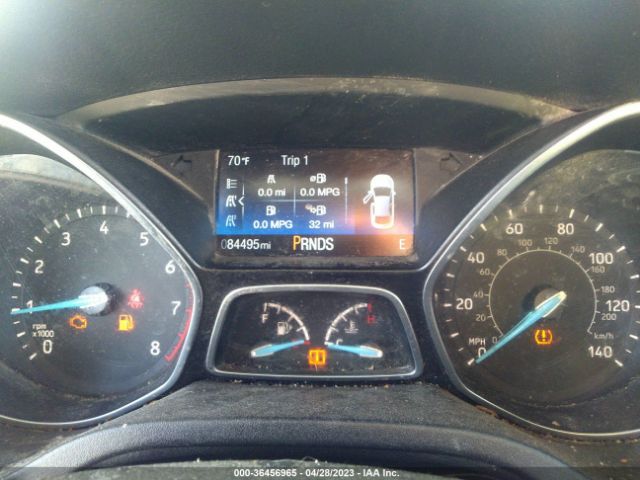 1FADP3FE8JL277681 Ford FOCUS SE