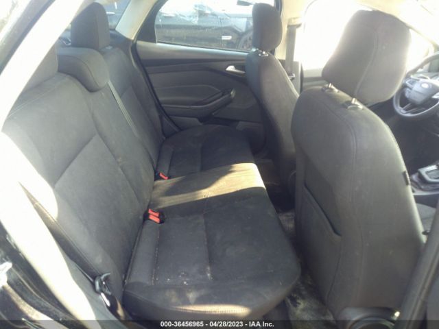 1FADP3FE8JL277681 Ford FOCUS SE