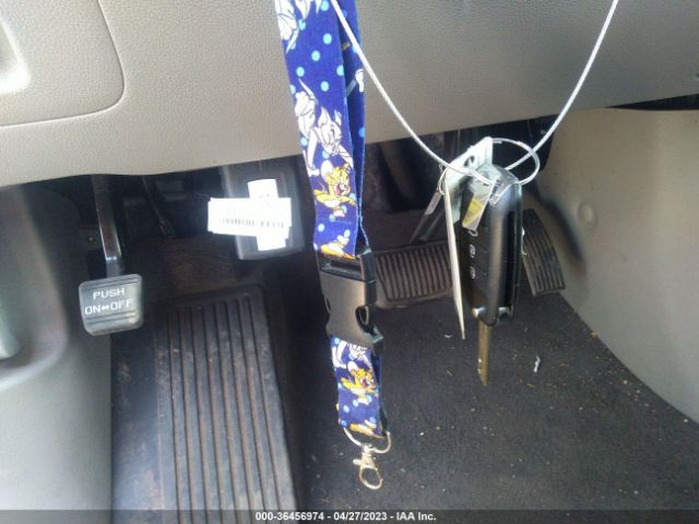 KNDMA5C17L6659646 KIA Sedona L