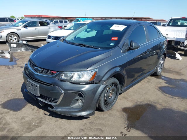 Chevrolet SONIC LT 2018 1G1JD5SH3J4121102 Image 2