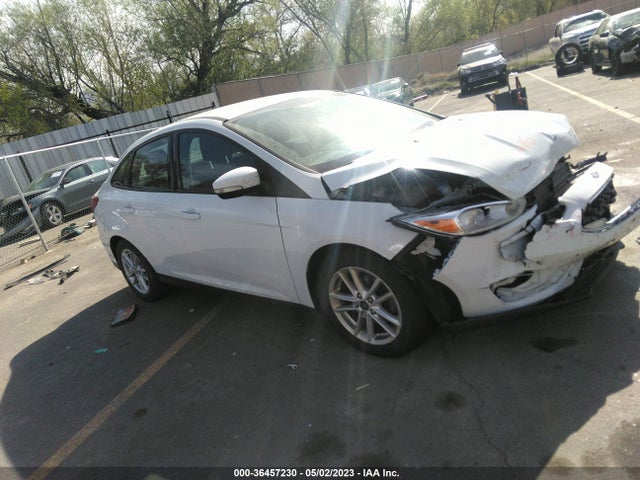 2016 1FADP3F26GL347824 main image