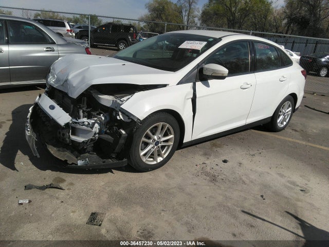 Ford FOCUS SE 2016 1FADP3F26GL347824 Image 2