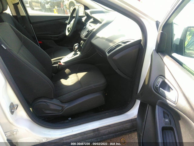 Ford FOCUS SE 2016 1FADP3F26GL347824 Image 5