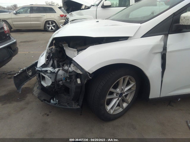 Ford FOCUS SE 2016 1FADP3F26GL347824 Image 6