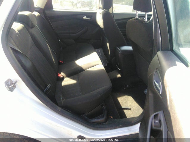 Ford FOCUS SE 2016 1FADP3F26GL347824 Image 8
