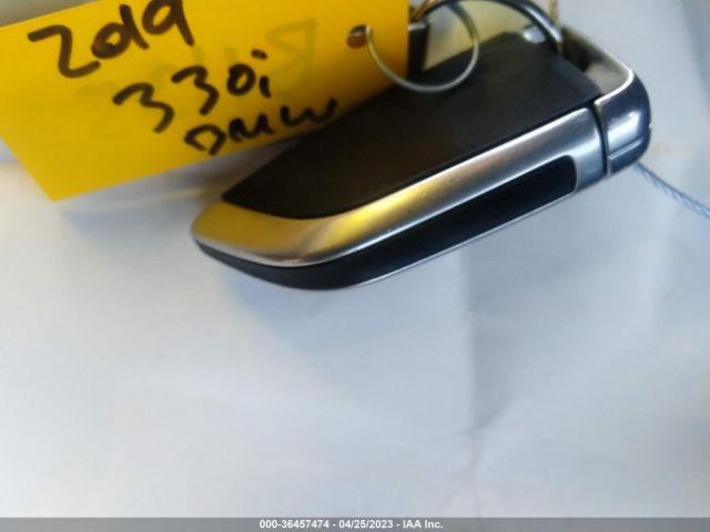 WBA5R1C53KFH13337 BMW 3 Series 330i