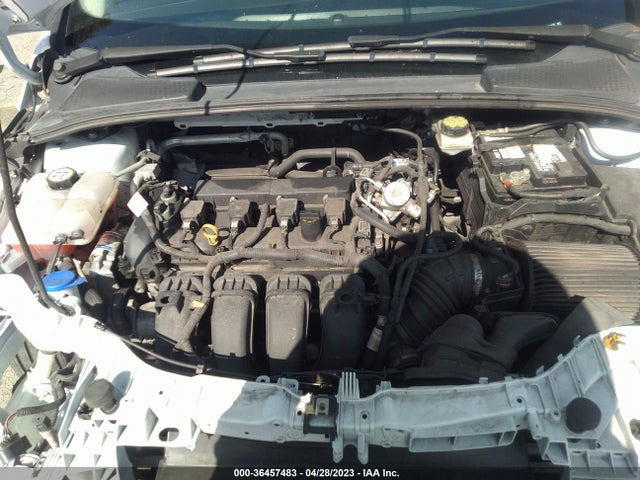 Ford FOCUS SE 2017 1FADP3F24HL271926 Image 12