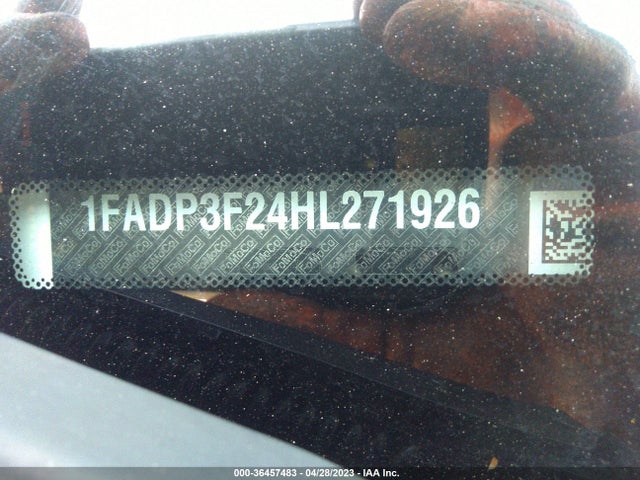 Ford FOCUS SE 2017 1FADP3F24HL271926 Image 11