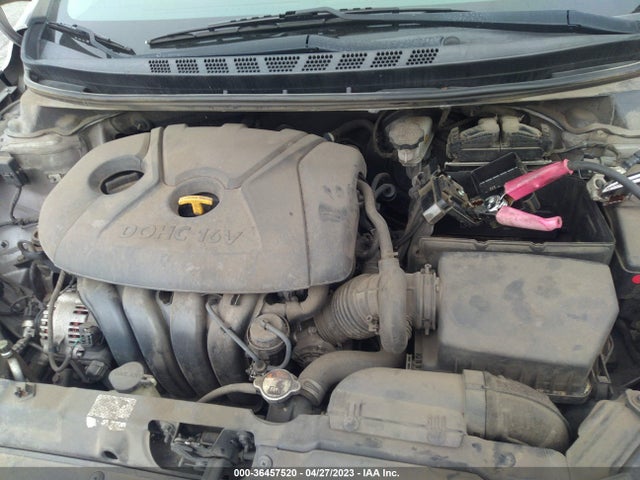 2015 HYUNDAI ELANTRA SE VIN: 5NPDH4AE9FH623124