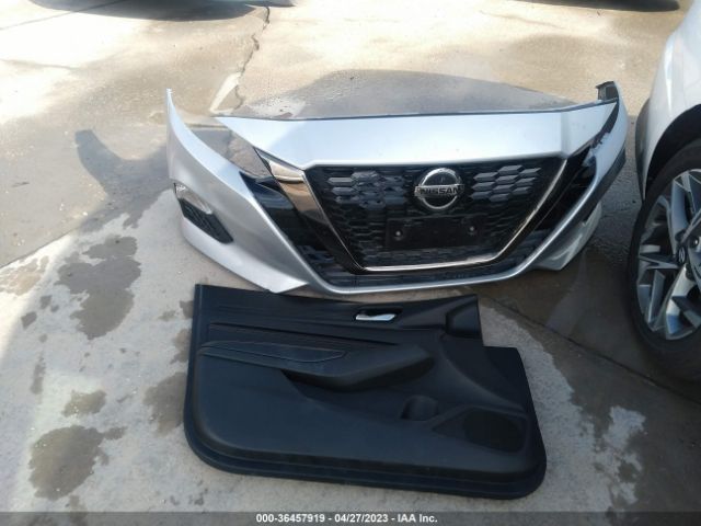 1N4AL4CV5MN303154 Nissan Altima 2.0 Sr