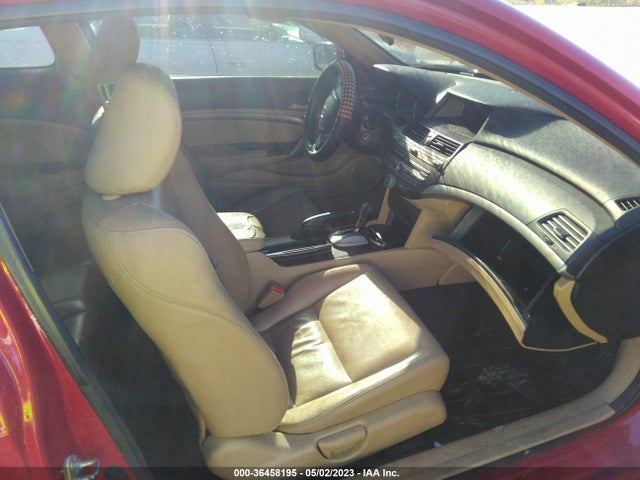 2011 HONDA ACCORD CPE EX-L VIN: 1HGCS2B82BA007505