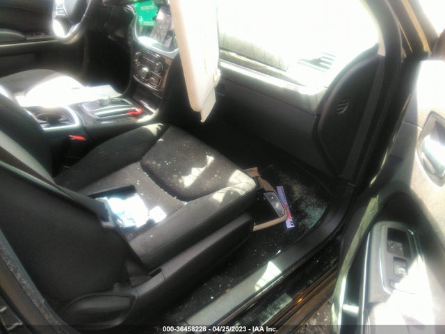 2C3CCAAG1KH610076 Chrysler 300 Touring