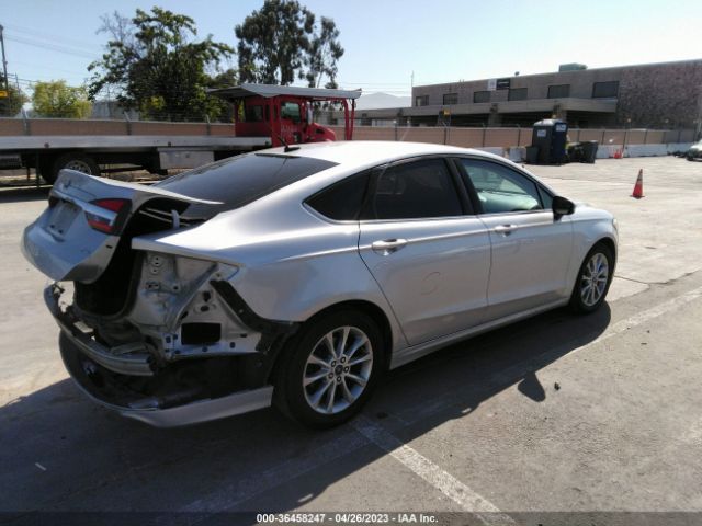 3FA6P0H78HR196925 Ford FUSION SE