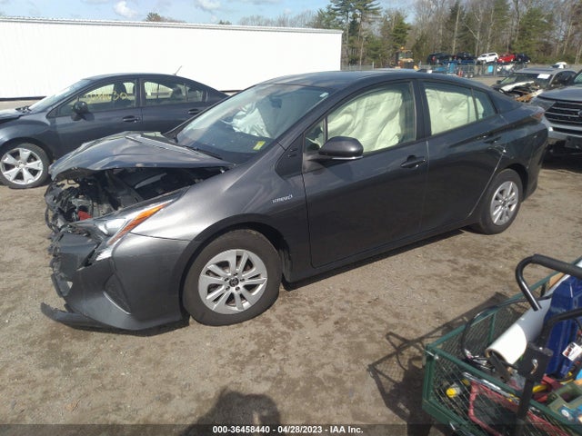 Toyota Prius Two 2016 JTDKBRFU2G3004433 Image 2