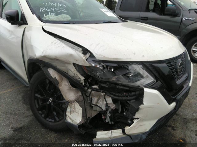 5N1AT2MT0JC781691 Nissan ROGUE SV