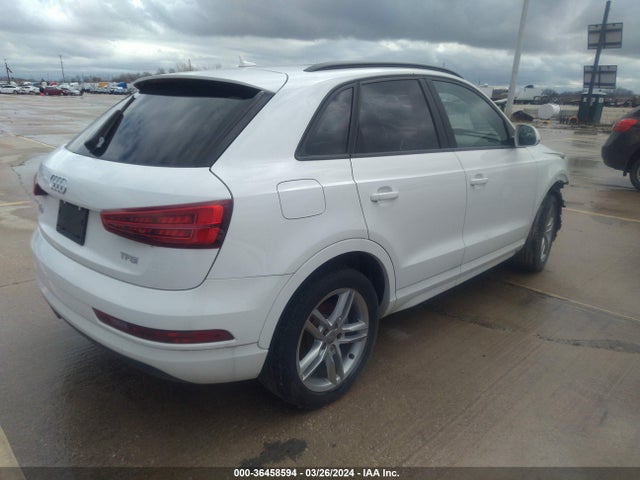 WA1BCCFS4HR017248 Audi Q3 2.0t Premium