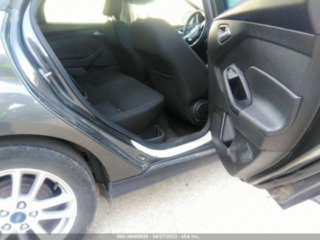 1FADP3F20GL329657 Ford FOCUS SE
