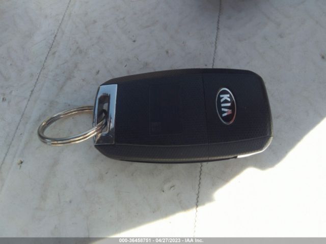 3KPA24AB5JE067434 KIA RIO S