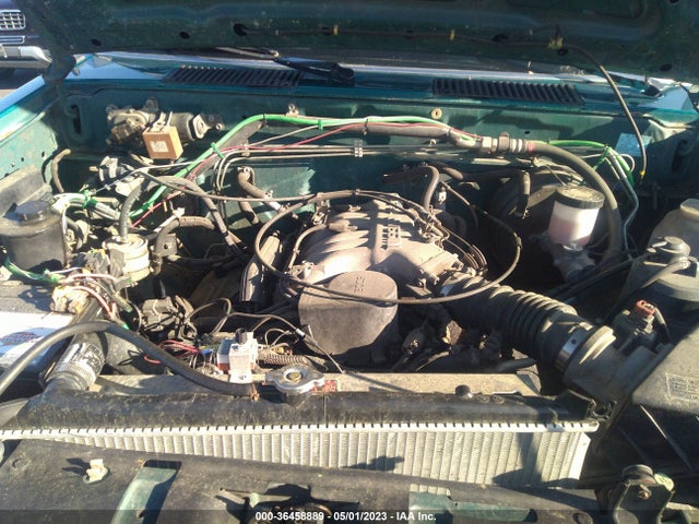 1995 NISSAN TRUCK KING CAB SE/KING CAB XE VIN: 1N6HD16Y1SC384556