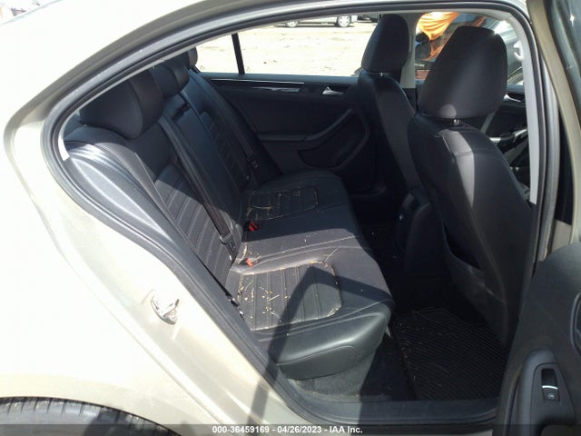 3VWL07AJ6FM233607 Volkswagen Jetta Sedan 1.8t Sel