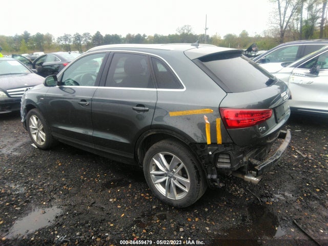 WA1JCCFS7JR002373 Audi Q3 Premium Plus
