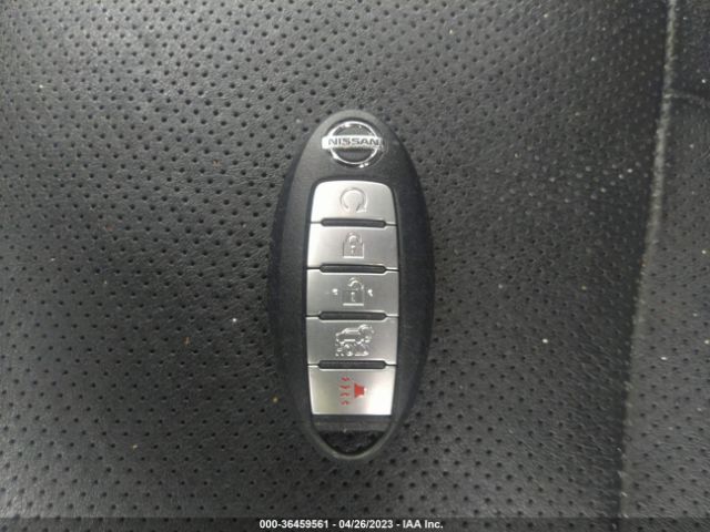 5N1AT2MT4JC838149 Nissan Rogue Sl