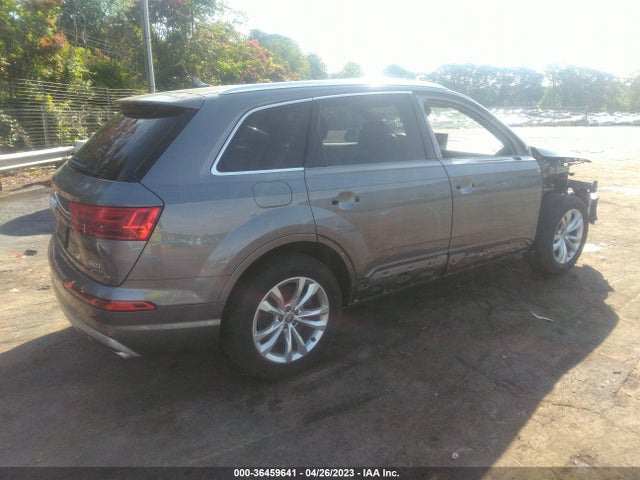 WA1LAAF77HD027263 Audi Q7 Premium Plus