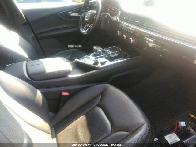 WA1LAAF77HD027263 Audi Q7 Premium Plus