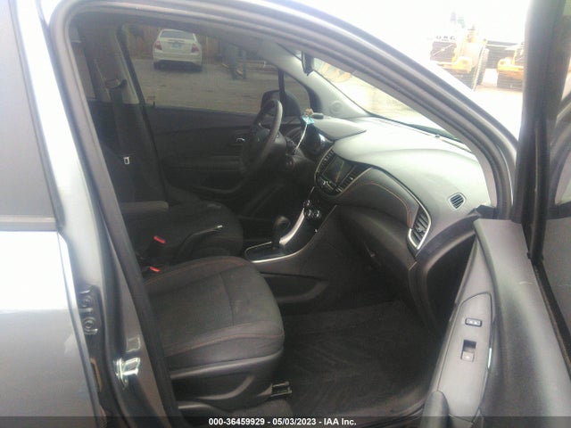 Chevrolet TRAX LS 2020 3GNCJKSB6LL237725 Image 5