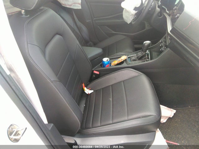 3VWE57BU8MM005317 Volkswagen JETTA SEL