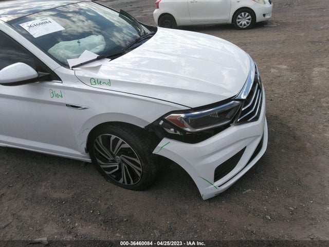 3VWE57BU8MM005317 Volkswagen JETTA SEL