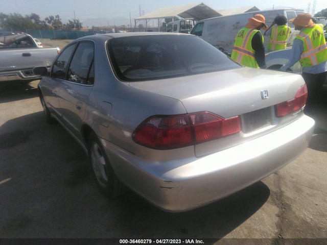 1999 HONDA ACCORD SDN EX VIN: JHMCG6673XC012876