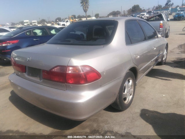 1999 HONDA ACCORD SDN EX VIN: JHMCG6673XC012876
