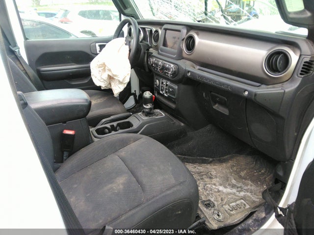 1C4HJXDG9JW228464 Jeep Wrangler Unlimited Sport S
