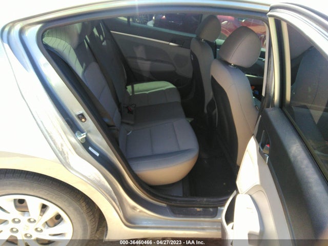 Hyundai ELANTRA SE 2019 KMHD74LF3KU763934 Image 9