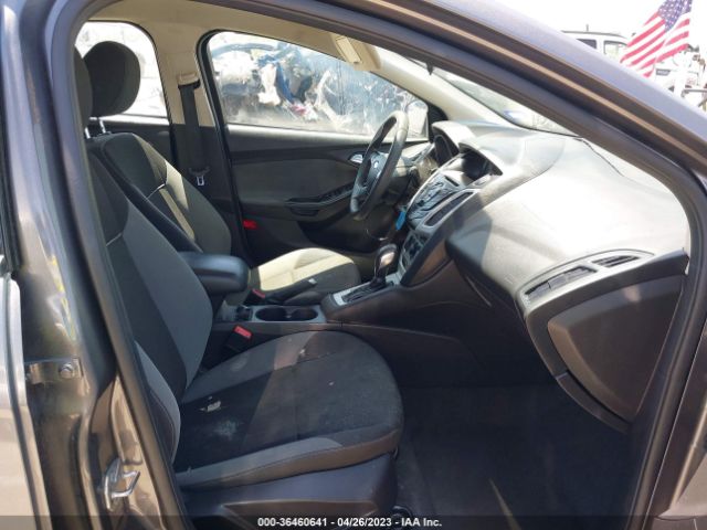 1FADP3K21EL330285 Ford FOCUS SE