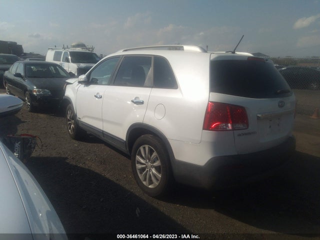 2011 KIA SORENTO LX VIN: 5XYKTDA27BG049118