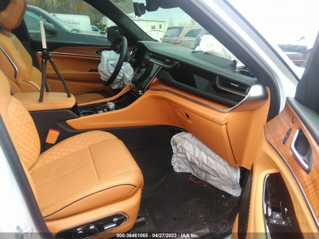 2022 Jeep Grand Cherokee, VIN: 1C4RJYE68N8748388