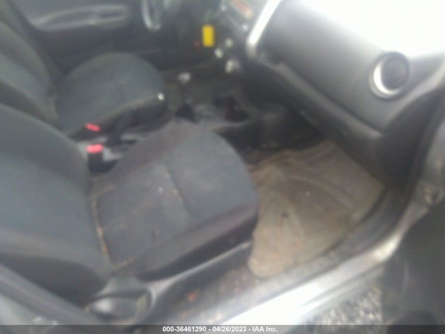Nissan Versa Note S 2014 3N1CE2CPXEL394218 Image 6